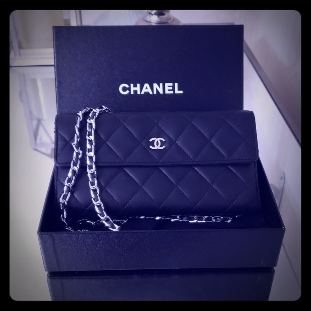 ❤Chanel lambskin quilted leather woc❤